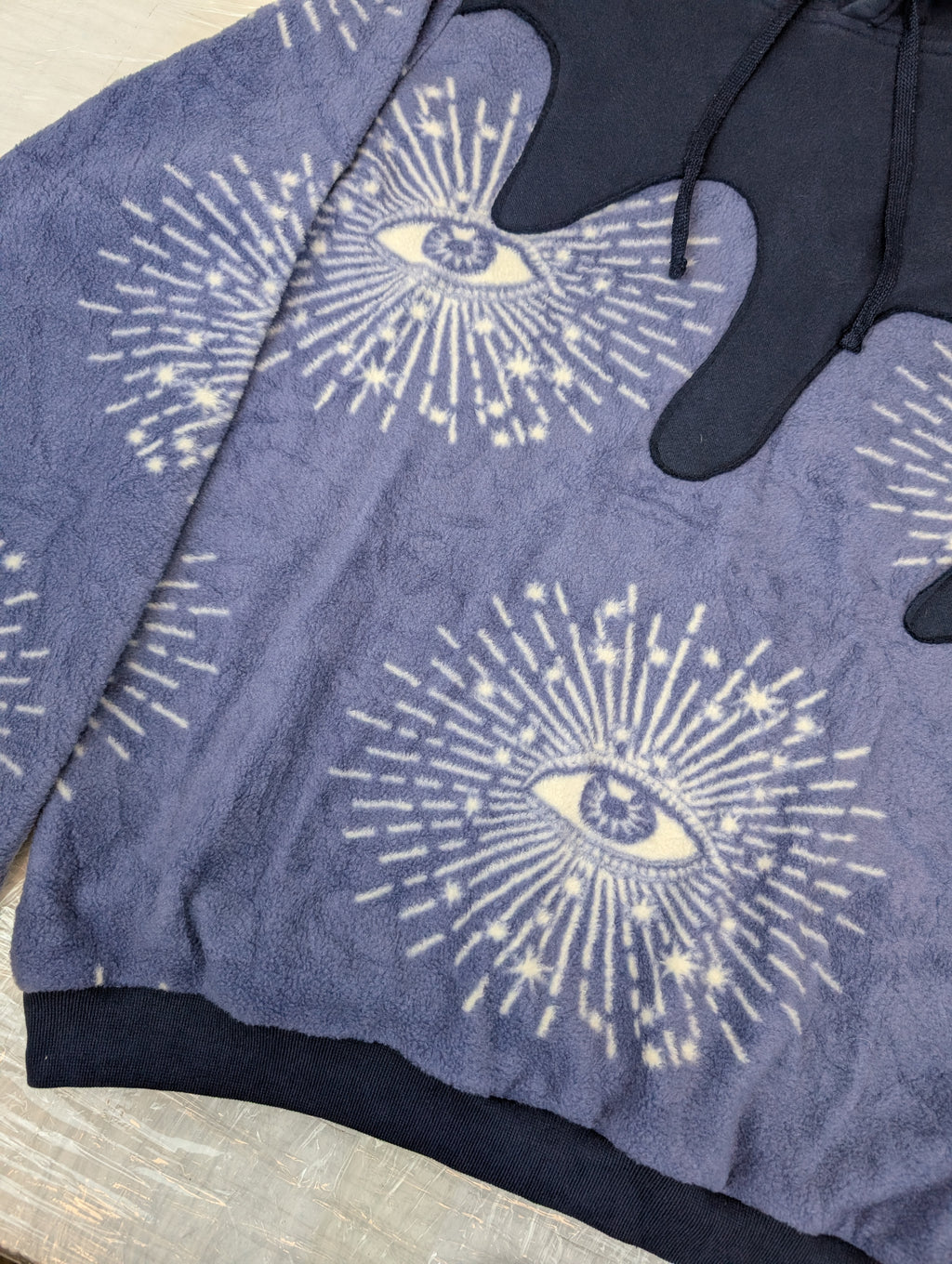 Nike Upcycling Bluza z Kaptutem custom z koca vintage boxy oczy Illuminati