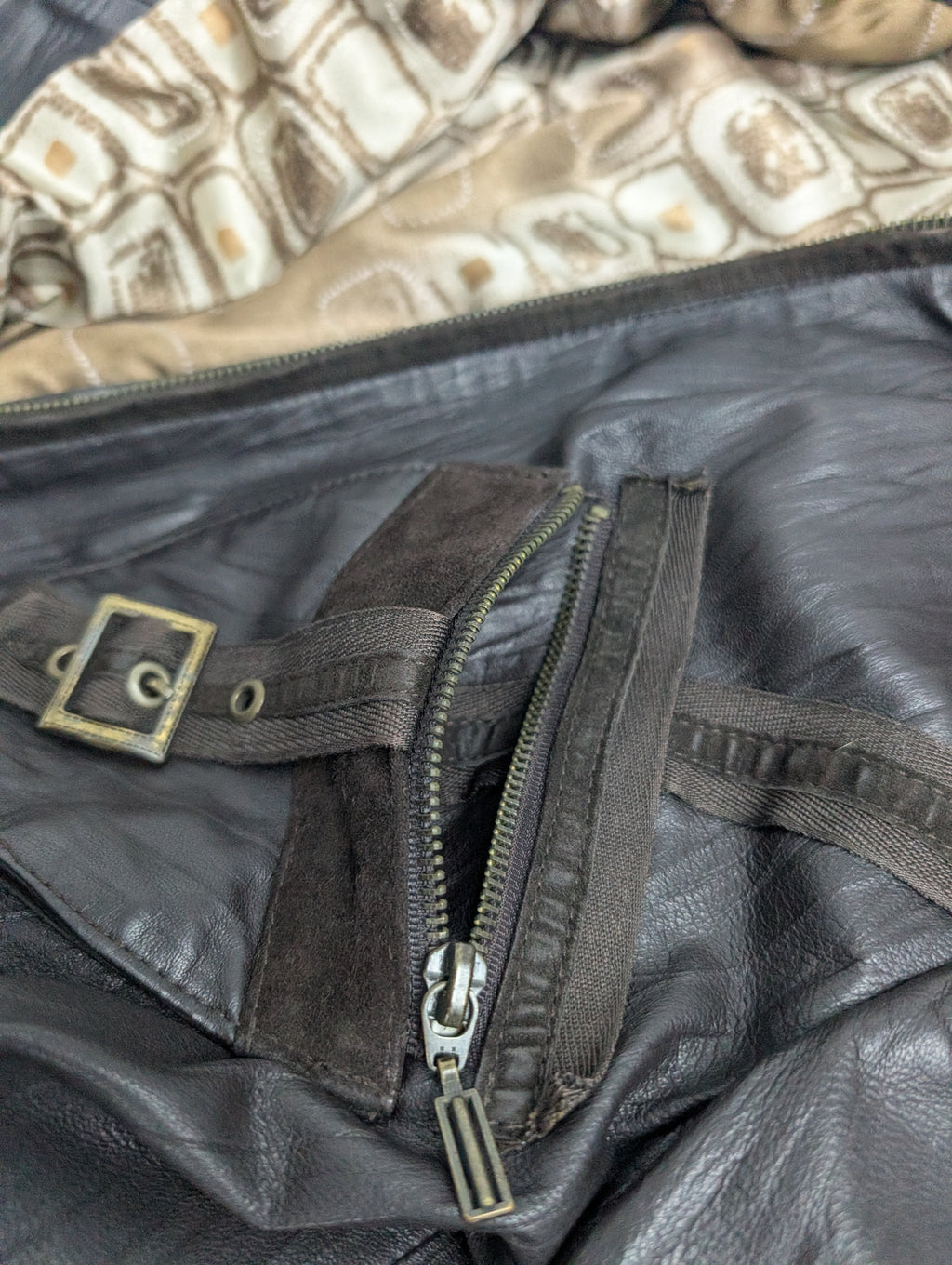 Lamb Leather Jacket Kurtka Skórzana z Jagnięcej Skóry z Zamszowymi Pasami i Satynową Podszewką Vintage 90s