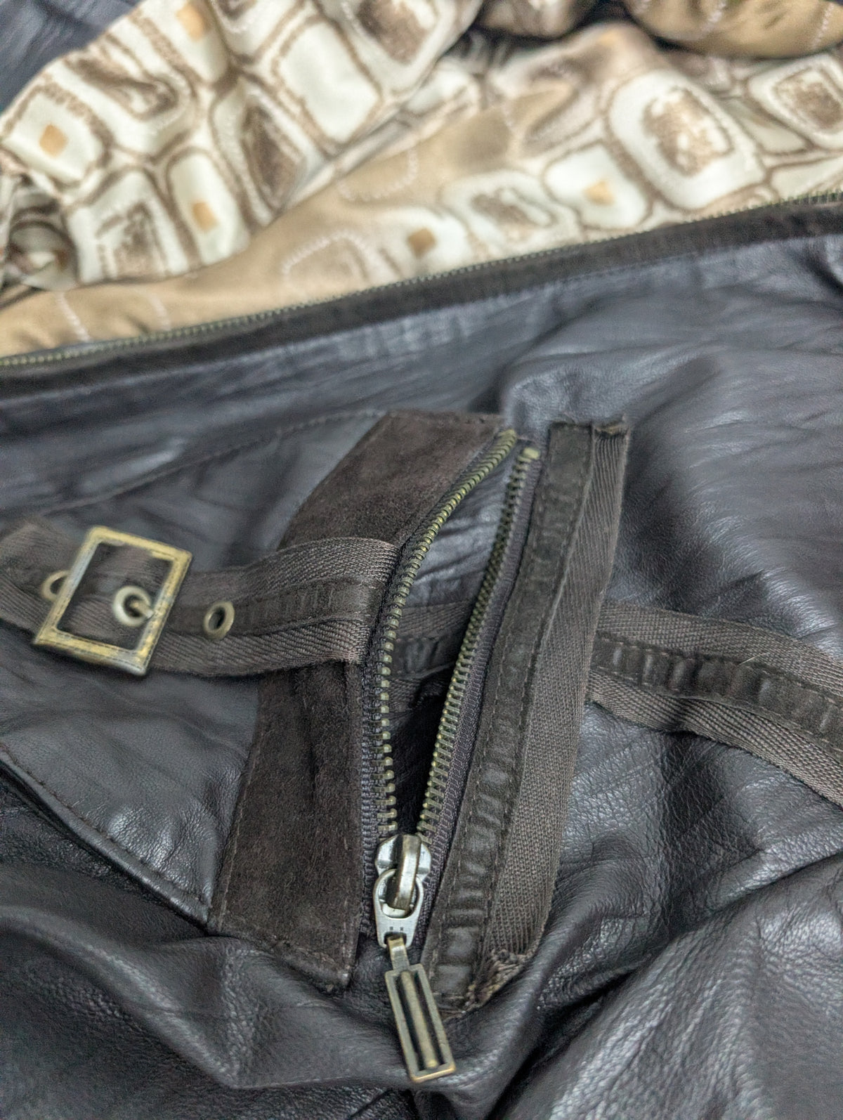 Lamb Leather Jacket Kurtka Skórzana z Jagnięcej Skóry z Zamszowymi Pasami i Satynową Podszewką Vintage 90s