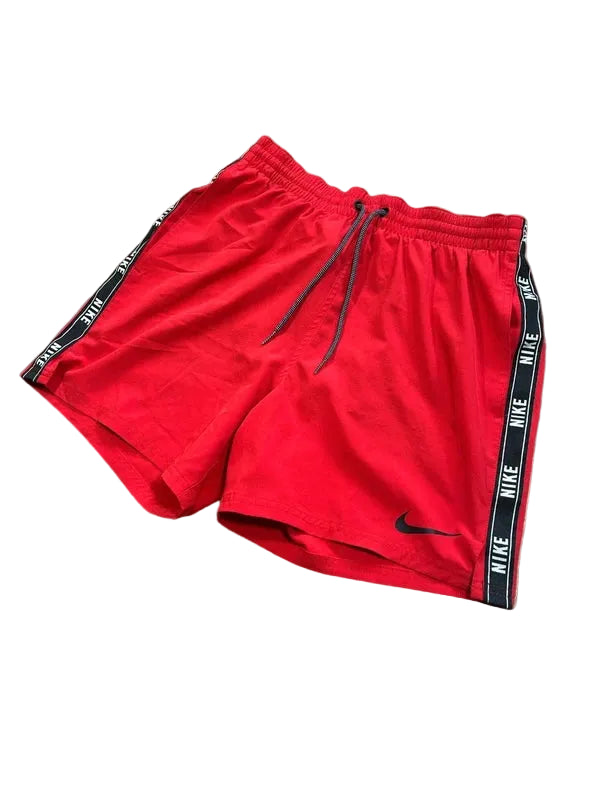 Nike spodenki na lato - Czerwone z lampasami