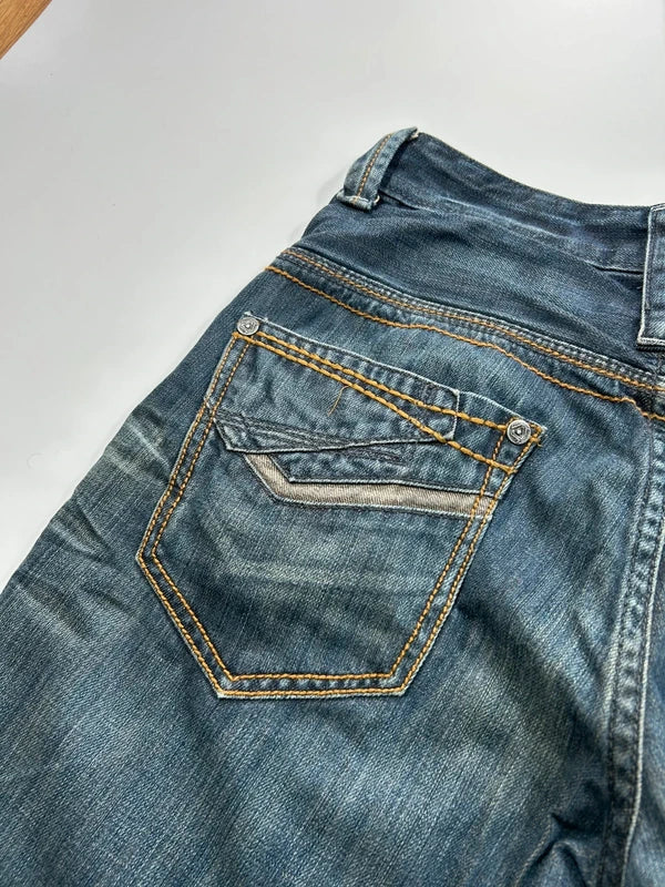 Szerokie jeansy Y2K cyber baggy vintage haftowane kieszenie