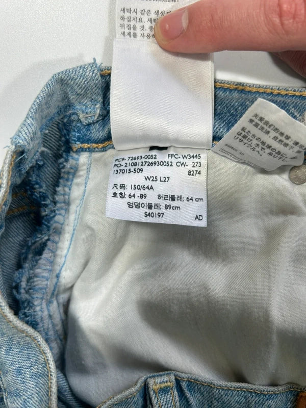 Vintage Levi Straus&CO jeans ribcage straight W25 L27 light blue denim high rise mom jeans