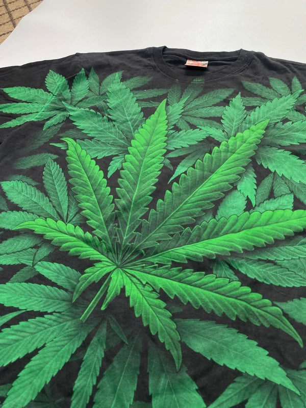 Y2k graphic tshirt boxy tee unique streetwear swag oversized size XXL black and green stoner