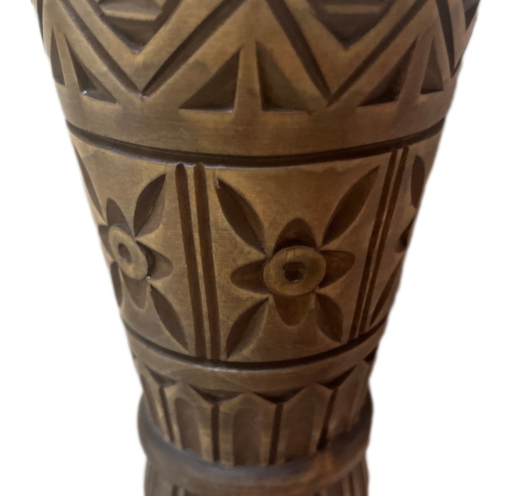 Vintage wooden vase hand carved ręcznie rzeźbiony folkowy drewniany wazon PRL