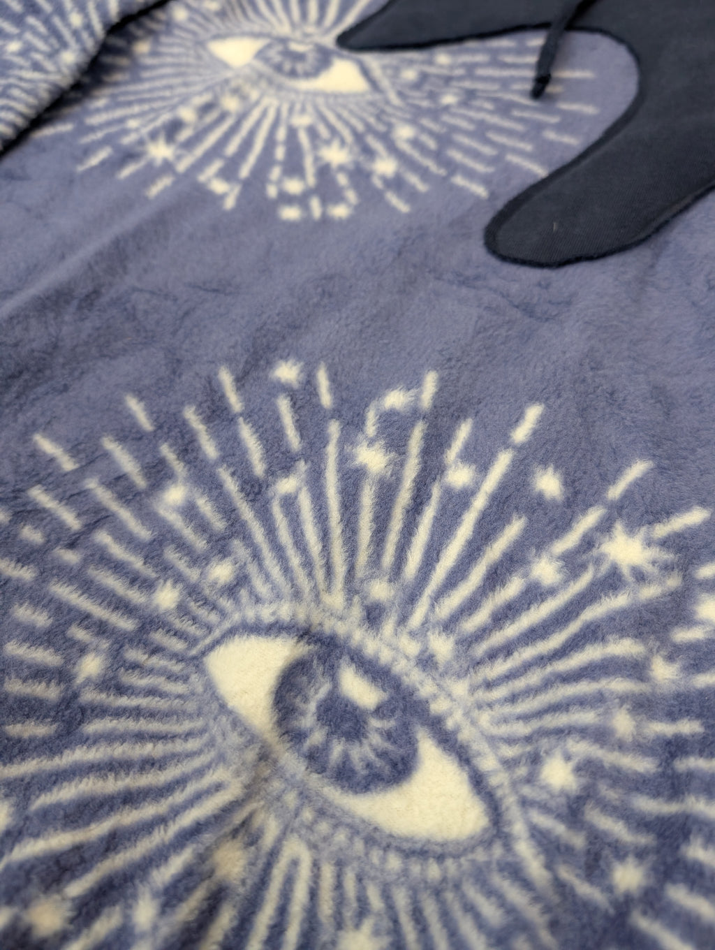 Nike Upcycling Bluza z Kaptutem custom z koca vintage boxy oczy Illuminati