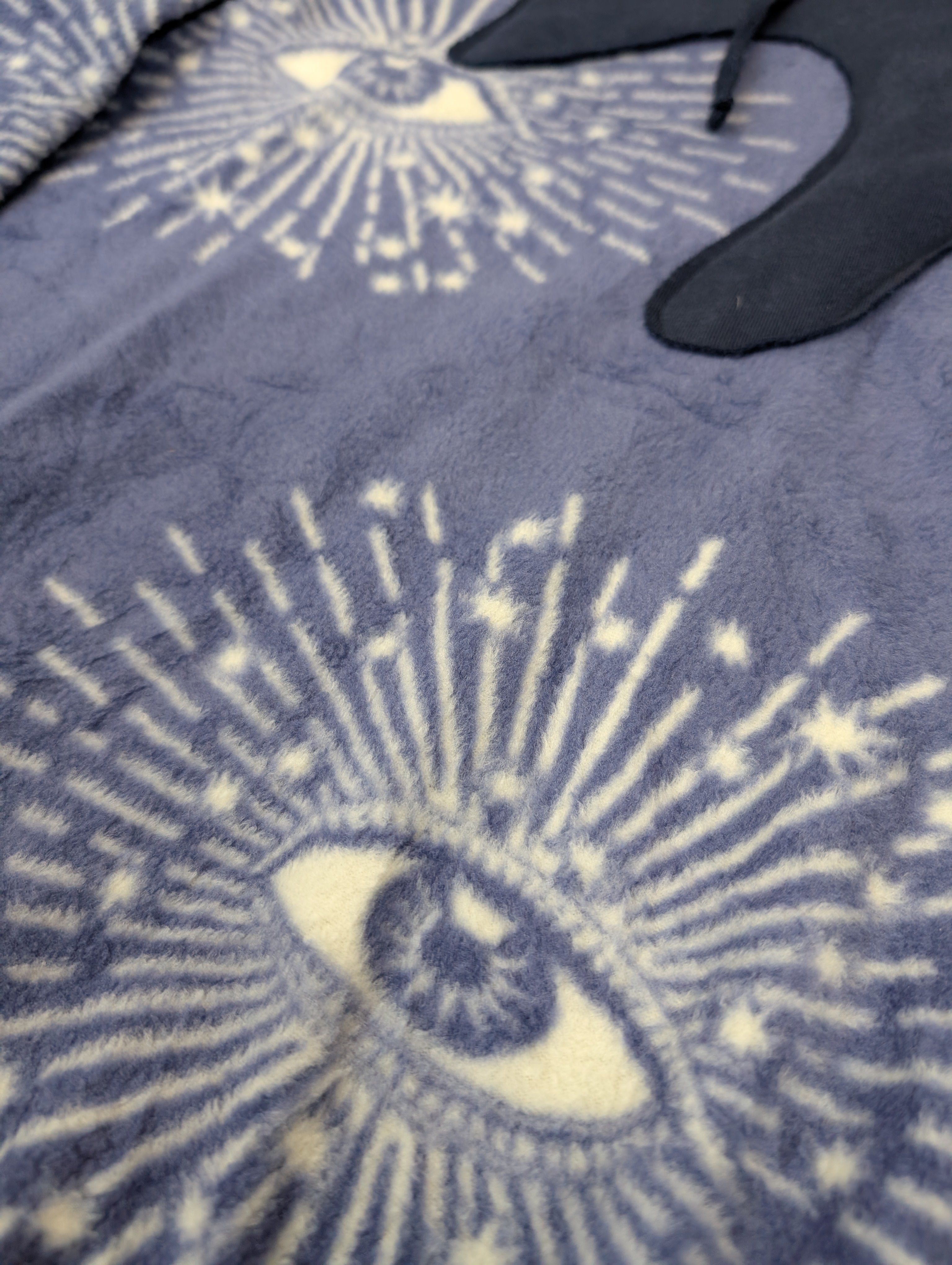 Nike Upcycling Bluza z Kaptutem custom z koca vintage boxy oczy Illuminati