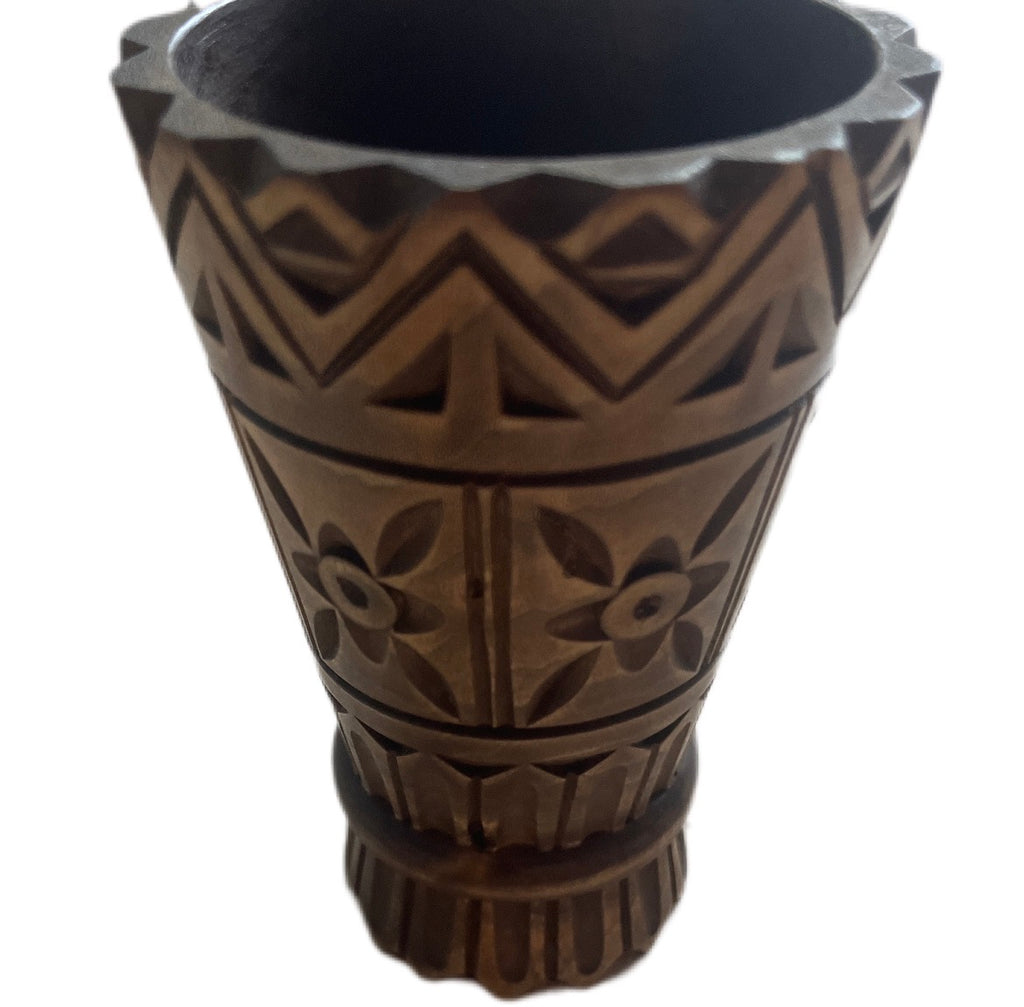 Vintage wooden vase hand carved ręcznie rzeźbiony folkowy drewniany wazon PRL