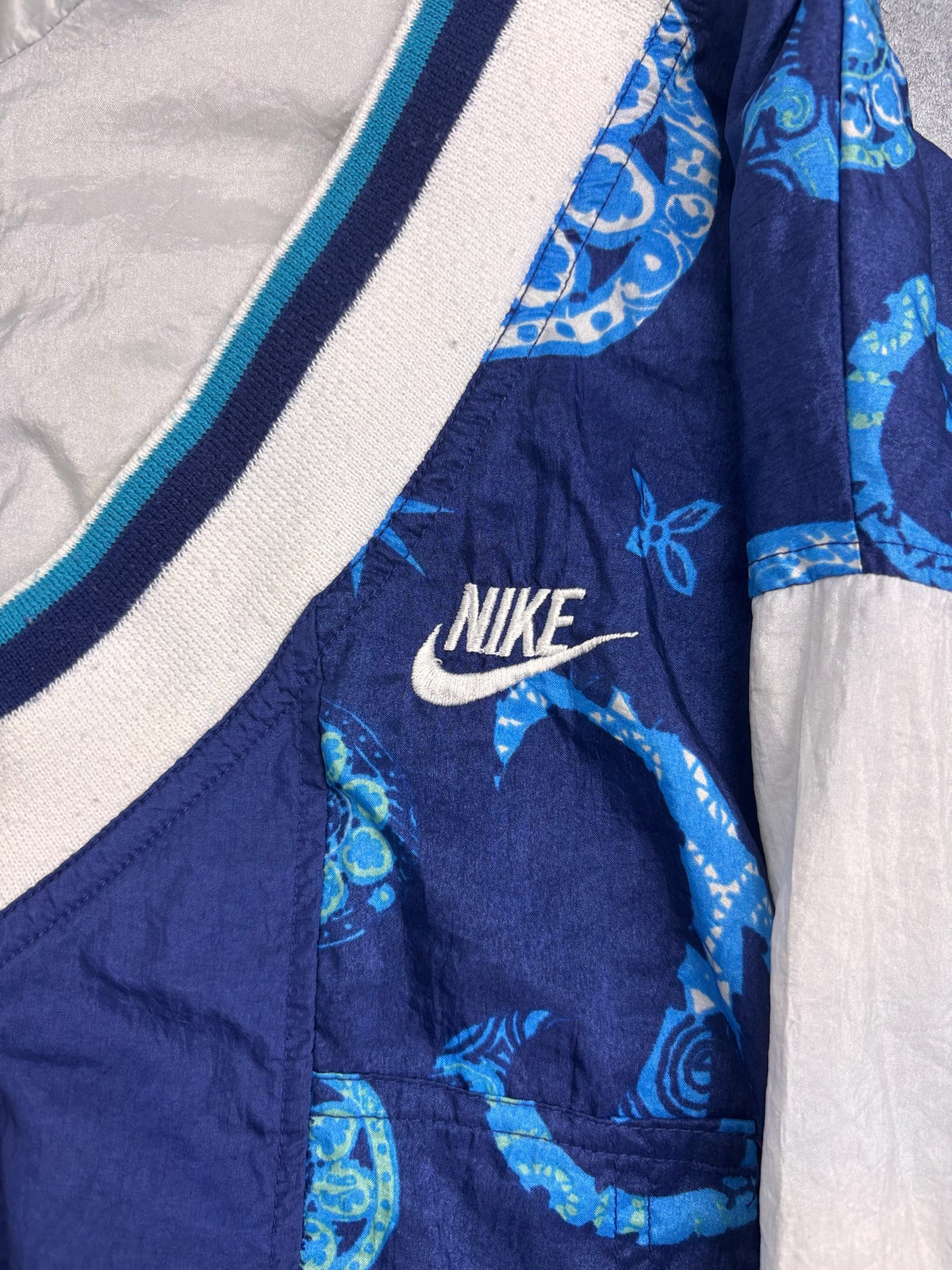 Rare 90s Nike Zip Up Windbreaker Track Jacket with Graphic Vintage Kurtka