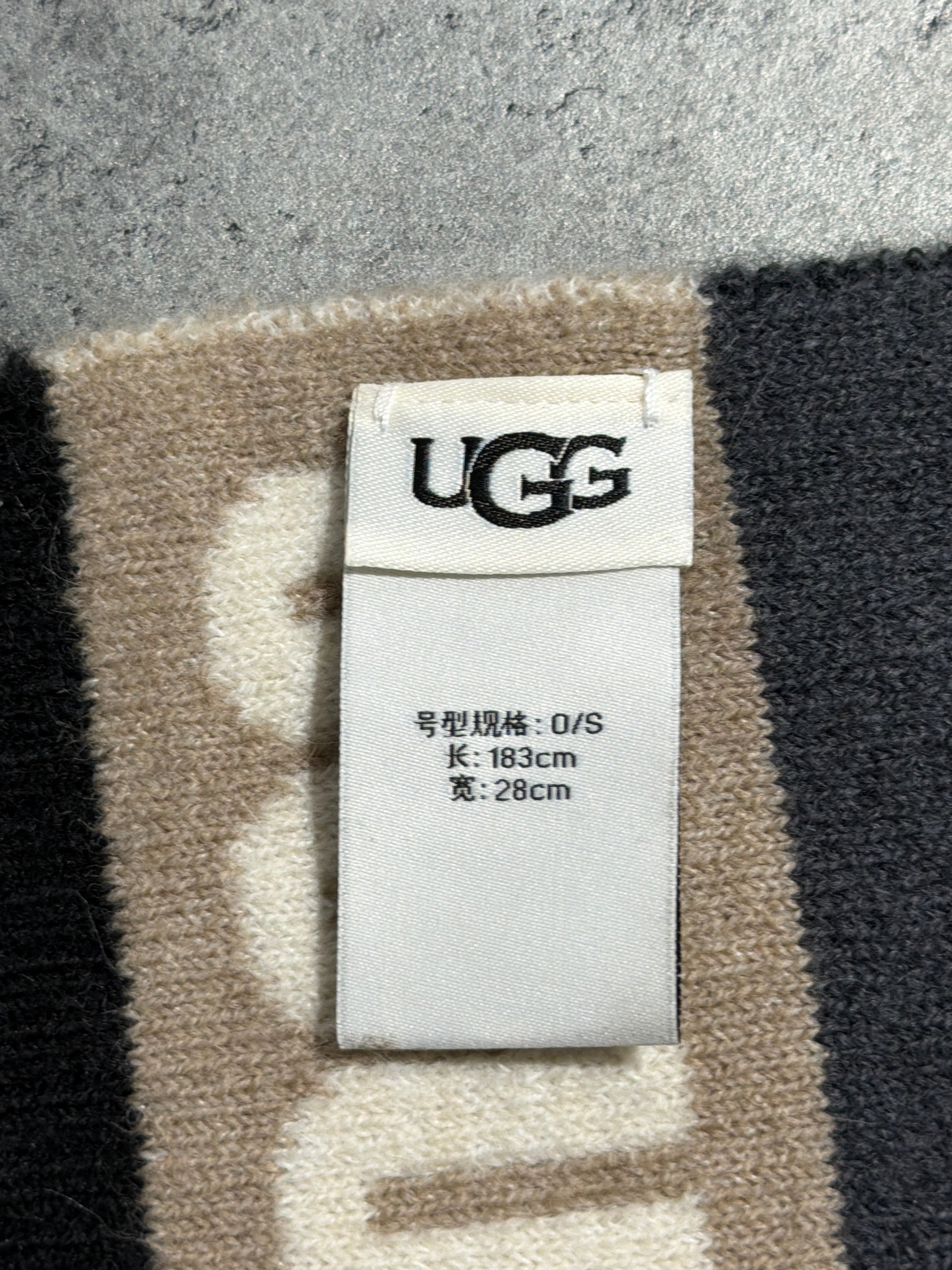 UGG scarf szalik brand new