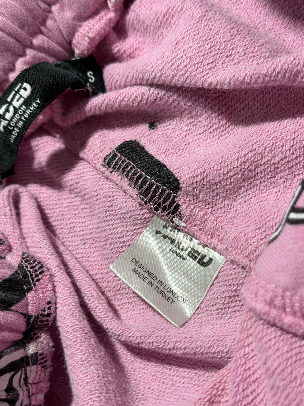 2000s Jaded London sweatpants pants y2k print emo goth swag baggy spodnie dresowe