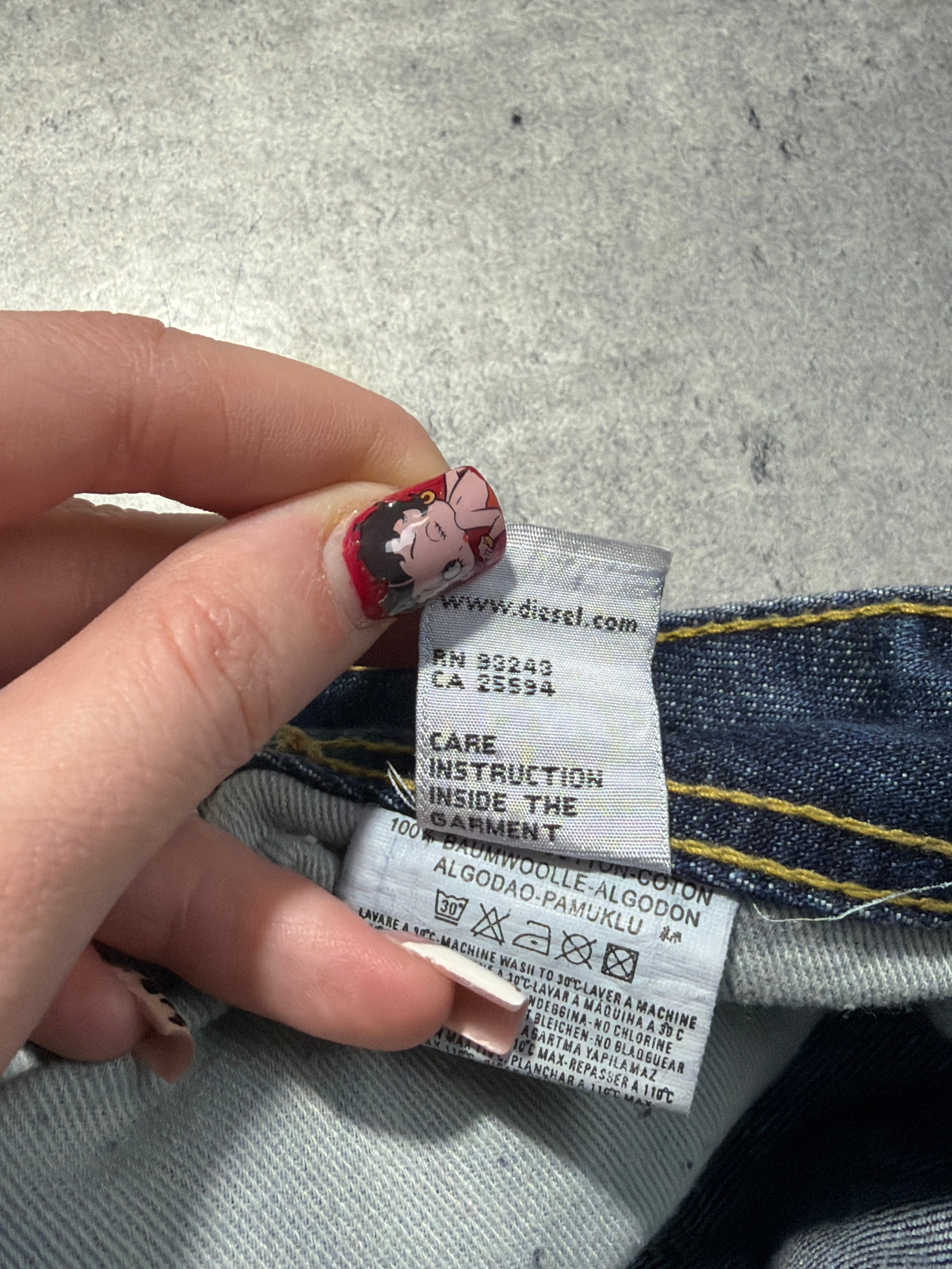 2000s Diesel low waist jeans flare flared vintage rare