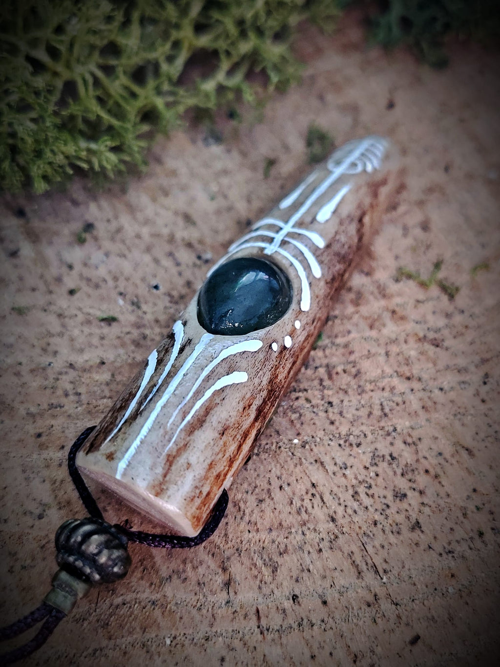 Forest talisman leśny naszyjnik - sarni ,,kieł” z labradorytem