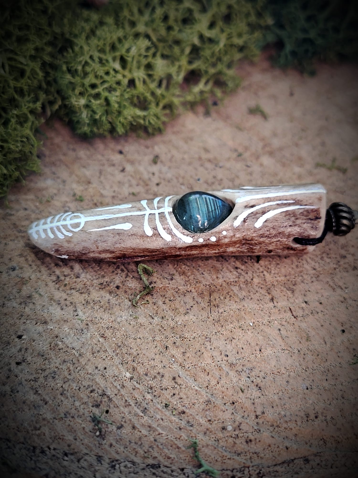 Forest talisman leśny naszyjnik - sarni ,,kieł” z labradorytem