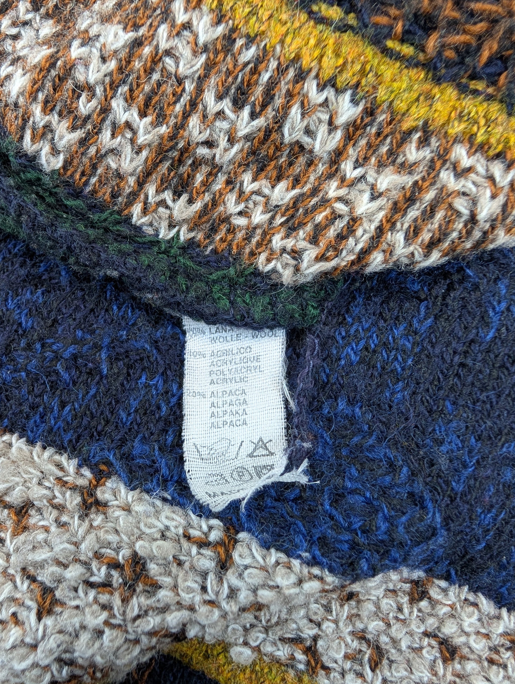 Coogi Style 3D knit sweater Marc Gibaldi Welniany