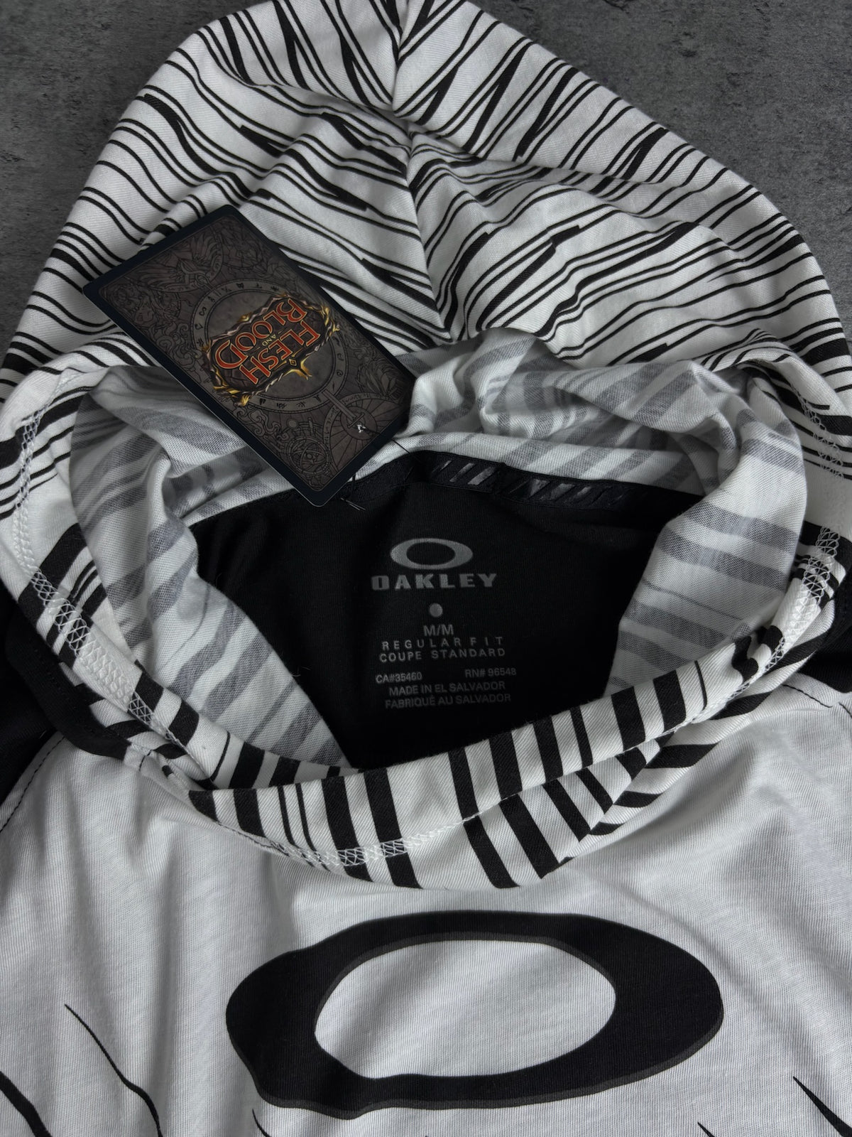 Oakley Center Logo Lightweight Active Hoodie
