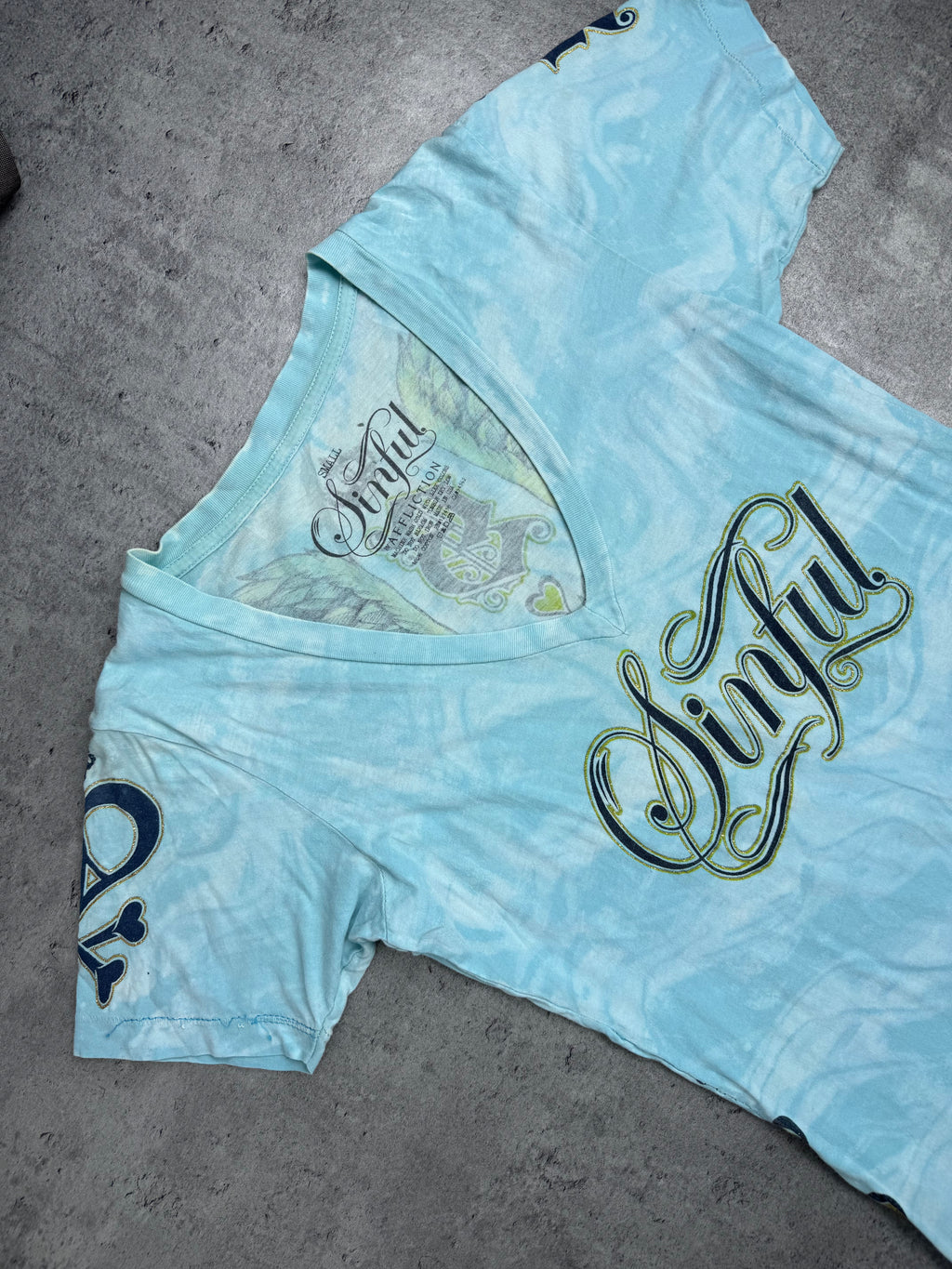 Sinful by Affliction Bluzka y2k koszulka Damska Ze Skrzydłami Grunge 2000s Made in Usa