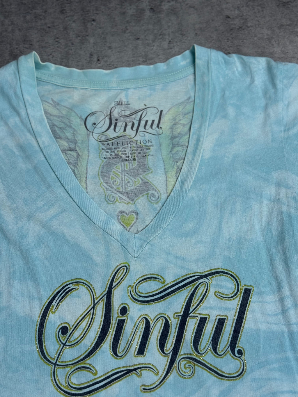 Sinful by Affliction Bluzka y2k koszulka Damska Ze Skrzydłami Grunge 2000s Made in Usa