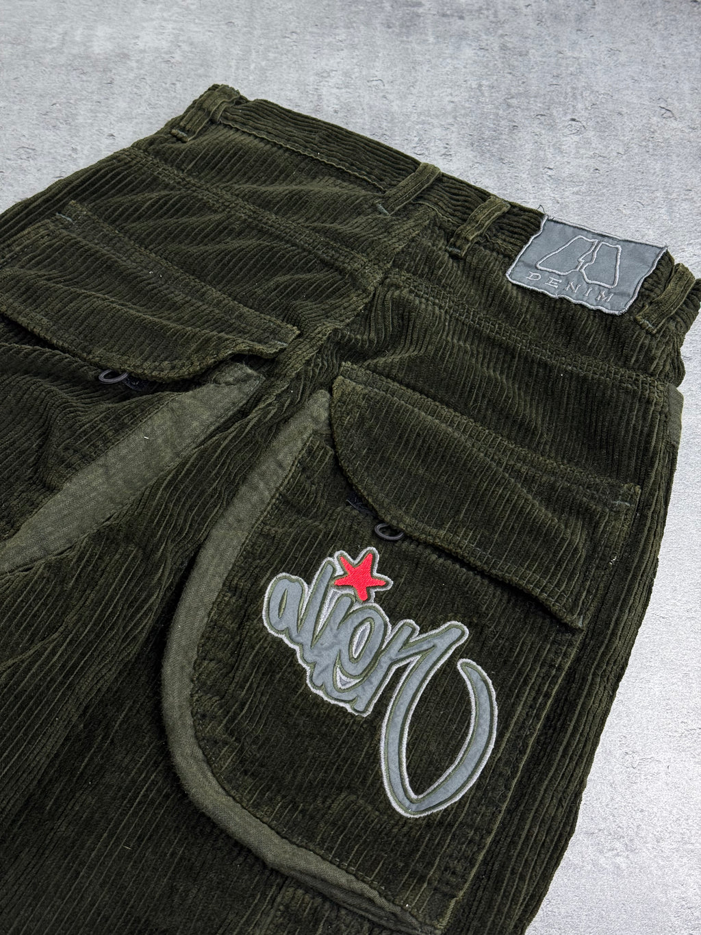 Alien Rare Y2K Corduroy Baggy Pants Szerokie Spodnie Luźne UFO 2000s sztruksowe embroidery skater