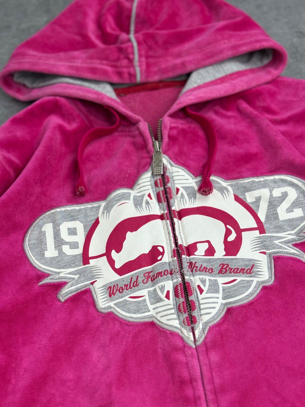 Ecko Unltd Red Damska Bluza z Kapturem Welurowa Spellout y2k rozpinana Skater 2000s