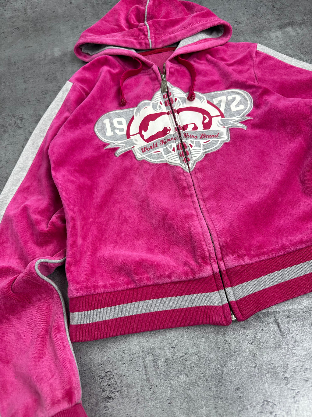 Ecko Unltd Red Damska Bluza z Kapturem Welurowa Spellout y2k rozpinana Skater 2000s