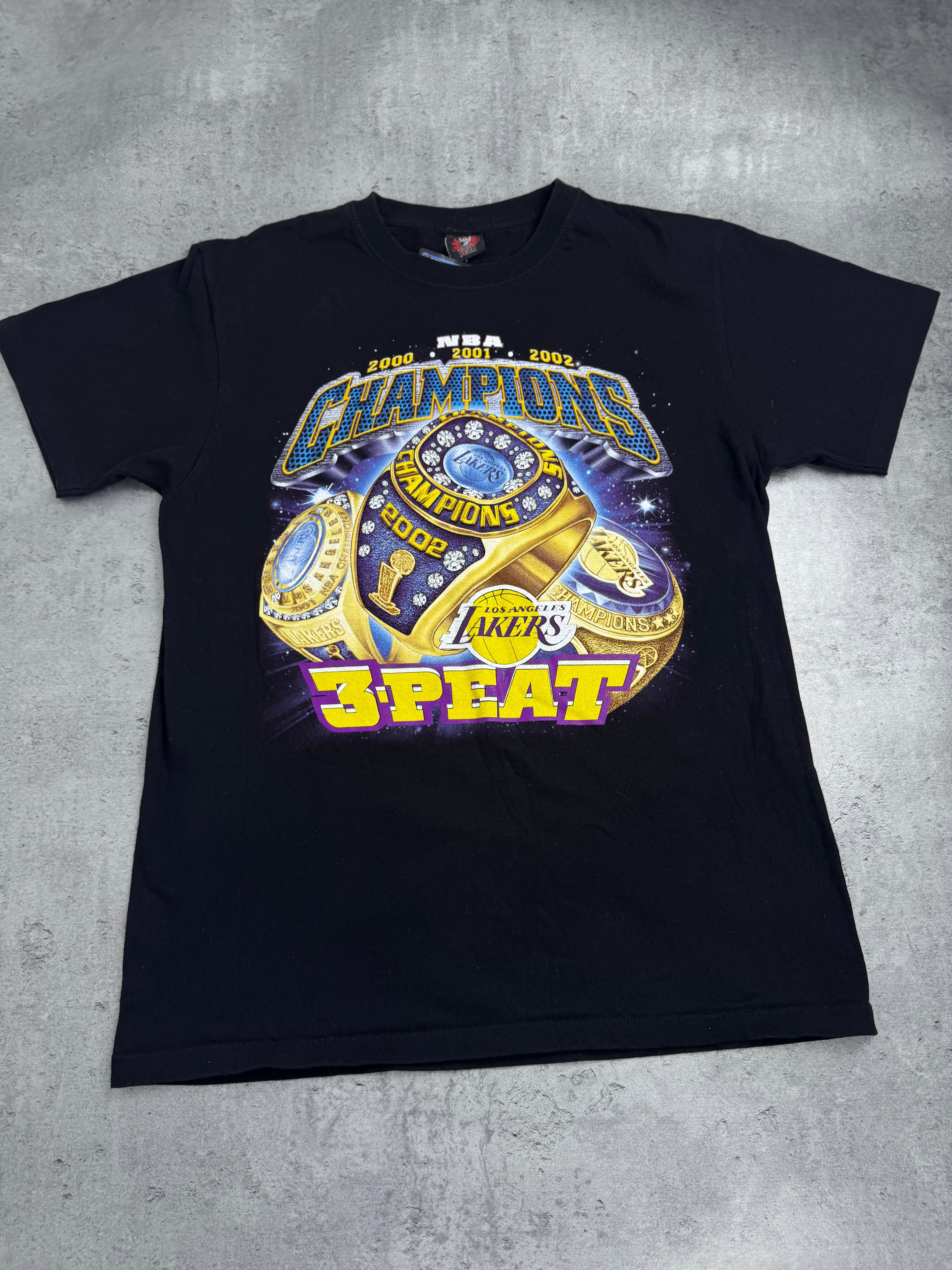 Shaq & Kobe Three Peat Rap Tee Koszulka Los Angeles Lakers 2000 2001 2002 Rare Vintage Championship