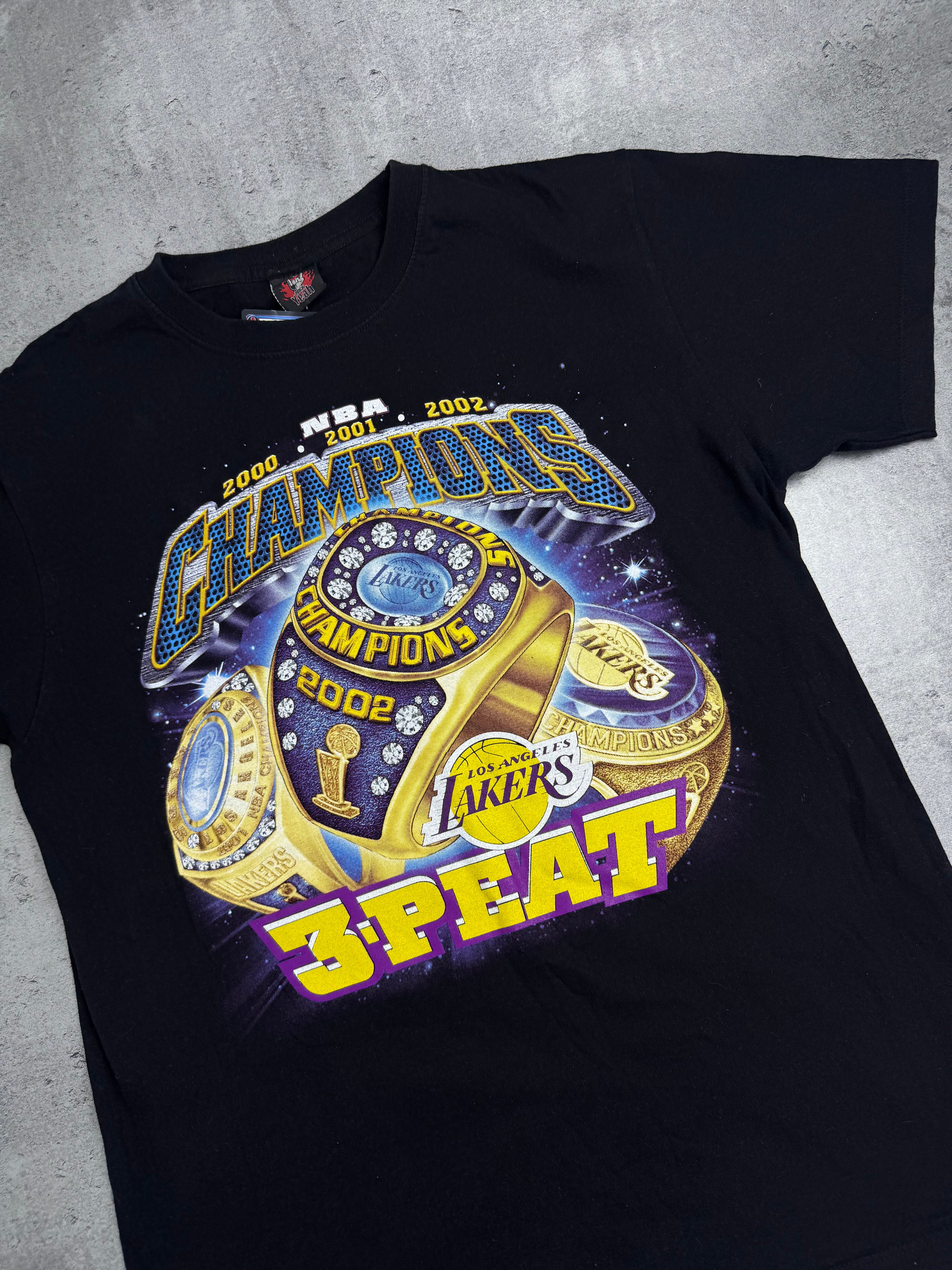 Shaq & Kobe Three Peat Rap Tee Koszulka Los Angeles Lakers 2000 2001 2002 Rare Vintage Championship