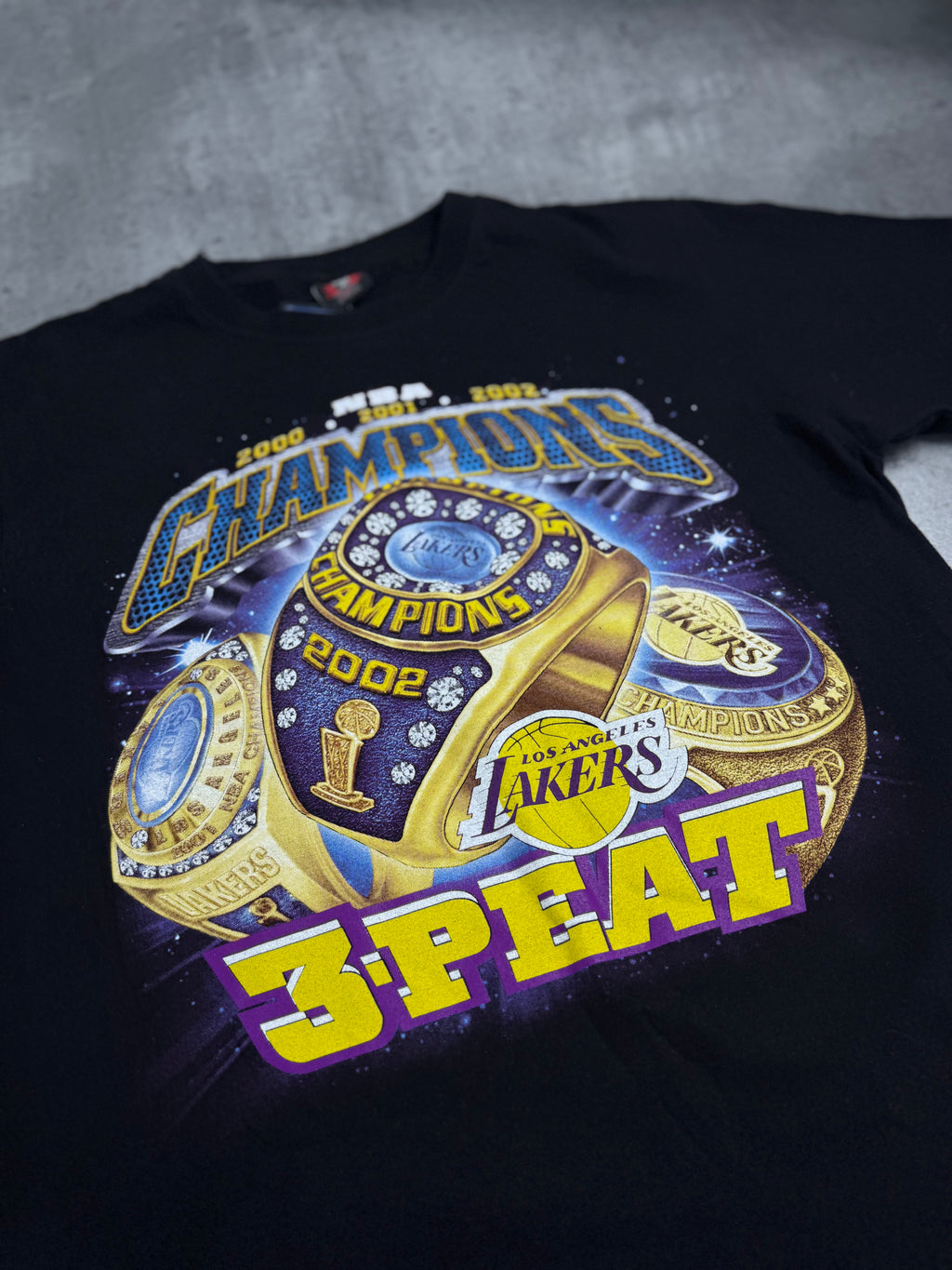 Shaq & Kobe Three Peat Rap Tee Koszulka Los Angeles Lakers 2000 2001 2002 Rare Vintage Championship
