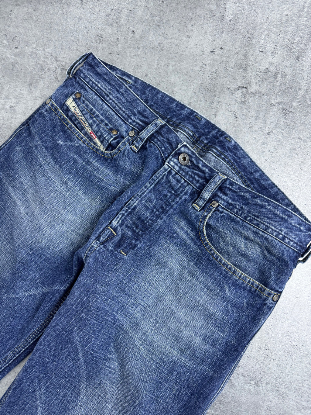 Diesel Industry Bootcut Spodnie Poszerzane Dzwony Flared y2k Jeansy Jeansowe 2000s Era Back Pocket Embroidery