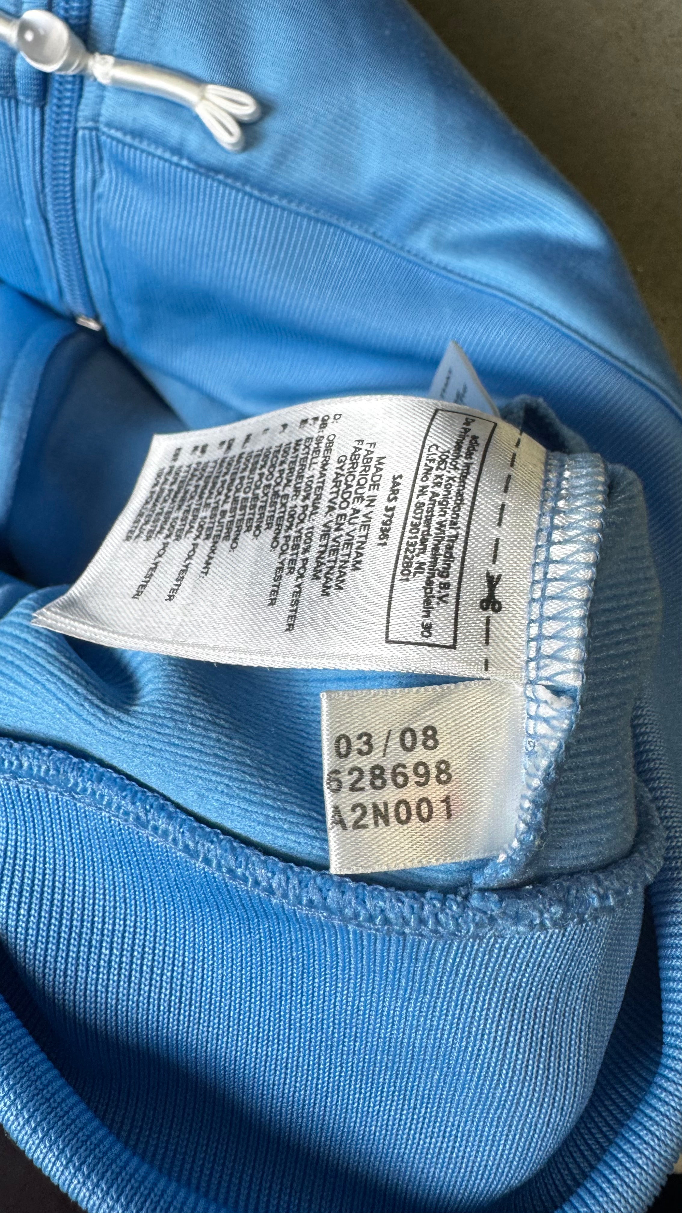 Błękitna bluza Adidas – Ręcznie robiony custom / Unikat 1of1