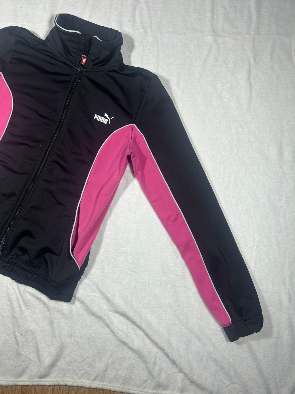 bluza sportowa puma w stylu Y2K