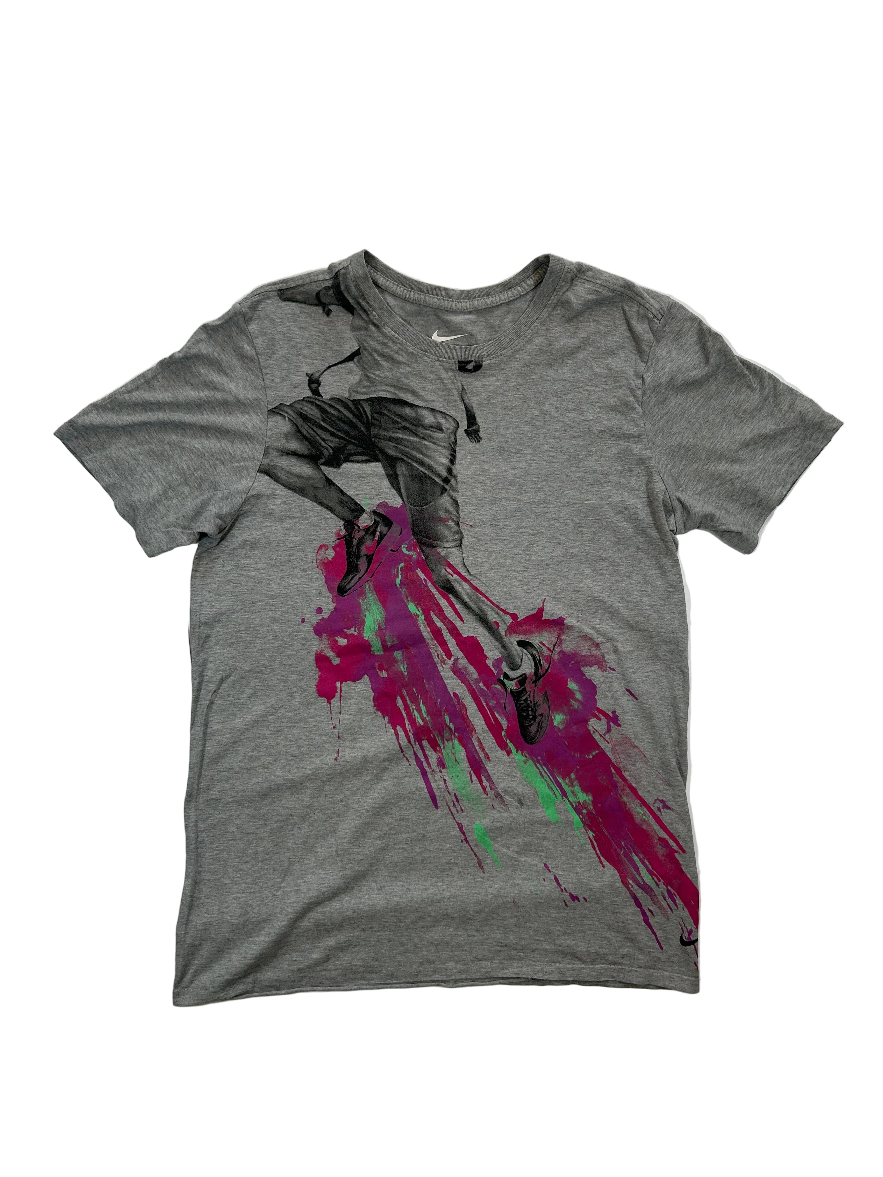 Szary tshirt nike z różowym nadrukiem