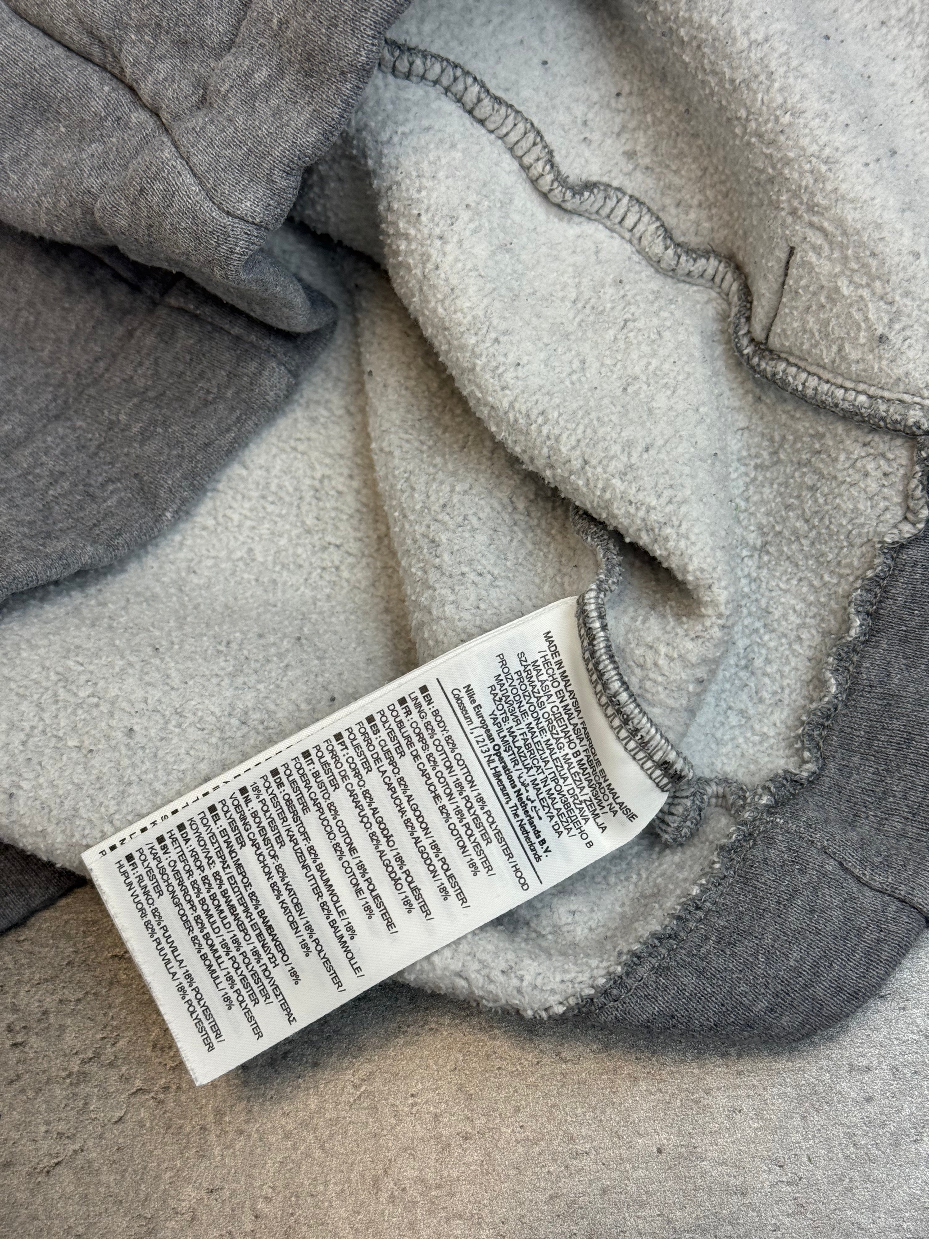 Szara Bluza Nike Rozpinana z Kapturem Minimalistyczna na Siłownię do Biegania Casual Neutral