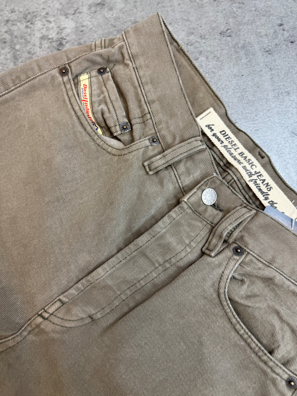 Diesel Industry Y2K vintage brązowe mocha spodnie jeansowe jeansy straight retro oldschool