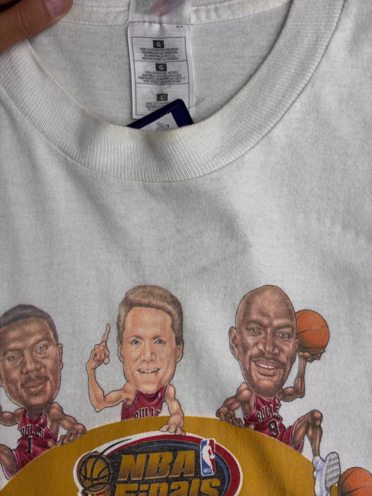 1997/98 RARE CHICAGO BULLS MICHAEL JORDAN FINALS 6TH CHAMPIONSHIP GRAPHIC TEE SHIRT KOSZULKA MISTRZOWSKA KOSZYKARSKA CARICATURE