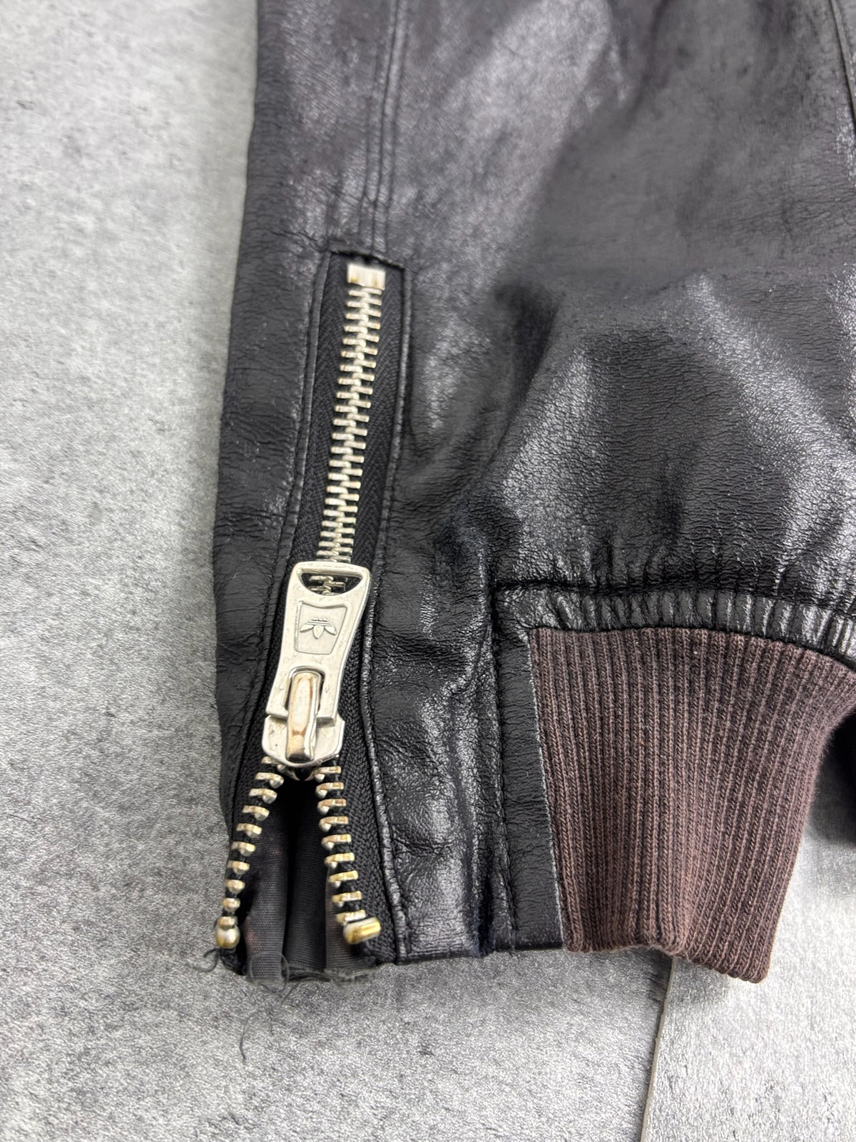 ADIDAS FAUX LEATHER JACKET IMITACJA SKÓRY 2010 ROK RARE TRACKSUIT JACKET ROZPINANA Y2K
