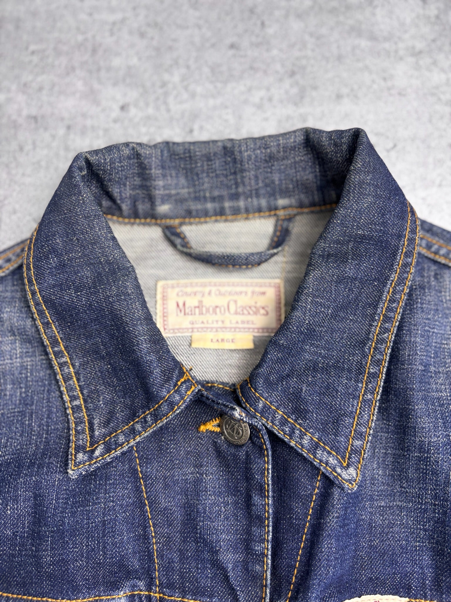 MARLBORO CLASSICS VINTAGE 2000S DENIM TRUCKER JACKET KURTKA JEANSOWA KATANA Y2K