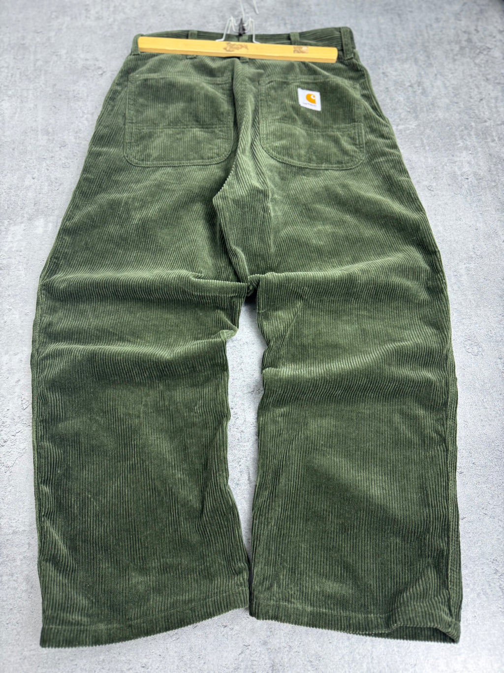 Carhartt Khaki Zielone Oliwkowe Sztruksowe Corduroy Simple Baggy Spodnie Pant 31 x 32 WIP