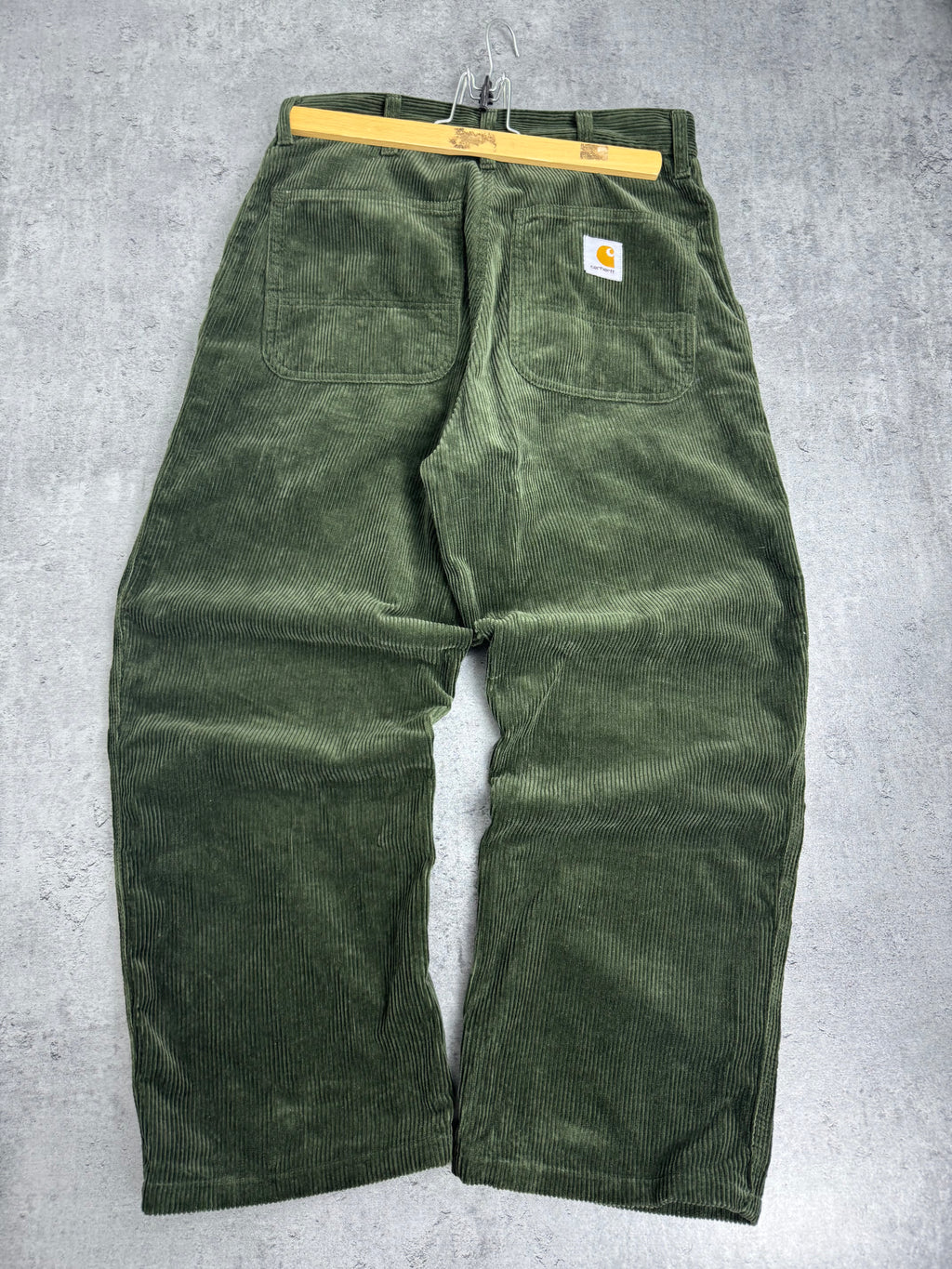 Carhartt Khaki Zielone Oliwkowe Sztruksowe Corduroy Simple Baggy Spodnie Pant 31 x 32 WIP