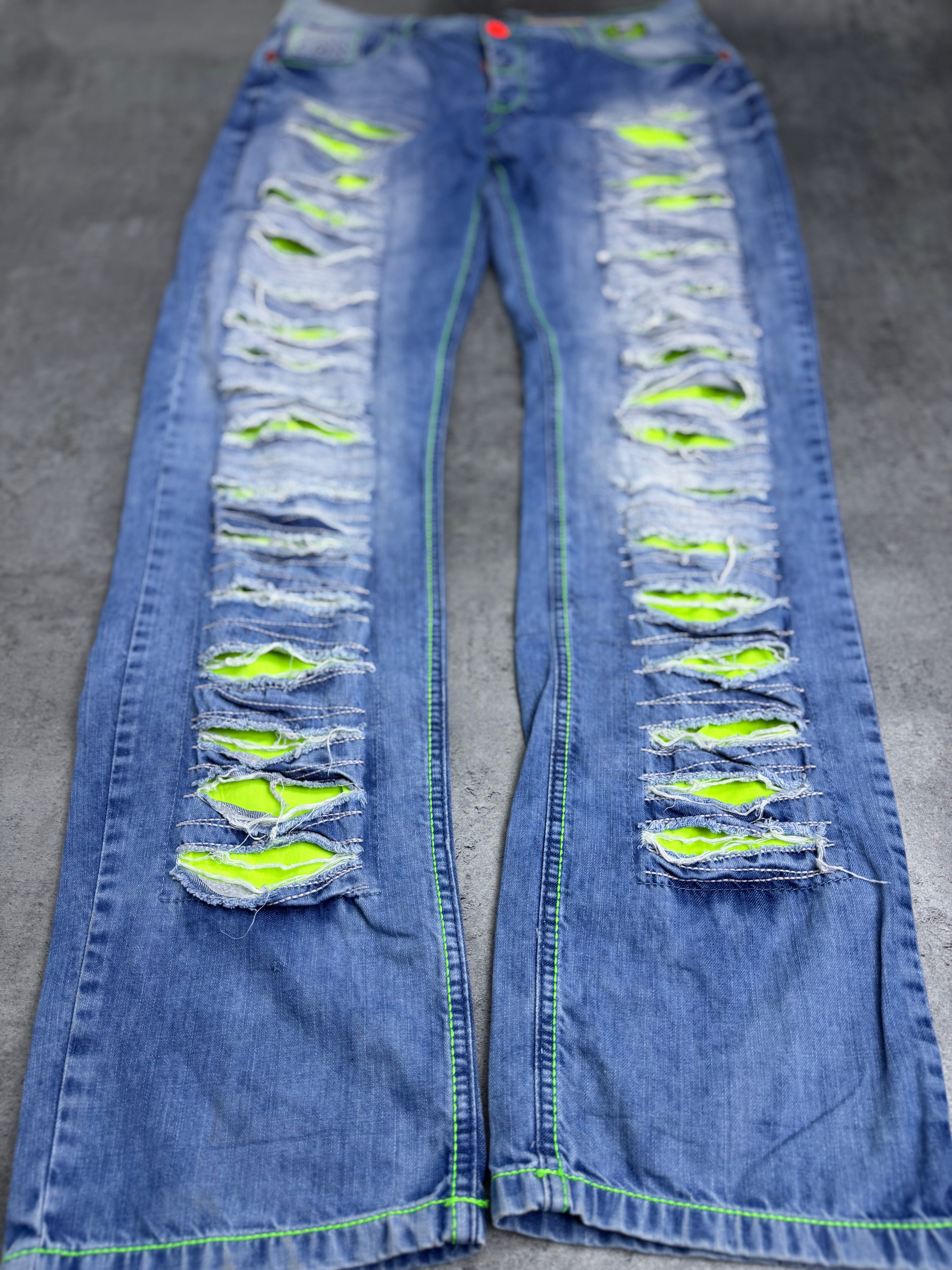 Cipo Baxx Distressed Spodnie Jeansy z Dziurami Neon Ripped Skull Cyber Goth Skater Emo Baggy Rare