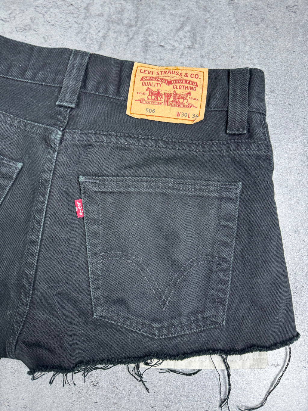 Levi’s Krótkie Spodenki Jeansowe Czarne na Lato Minimalistyczne Neutralne Mini