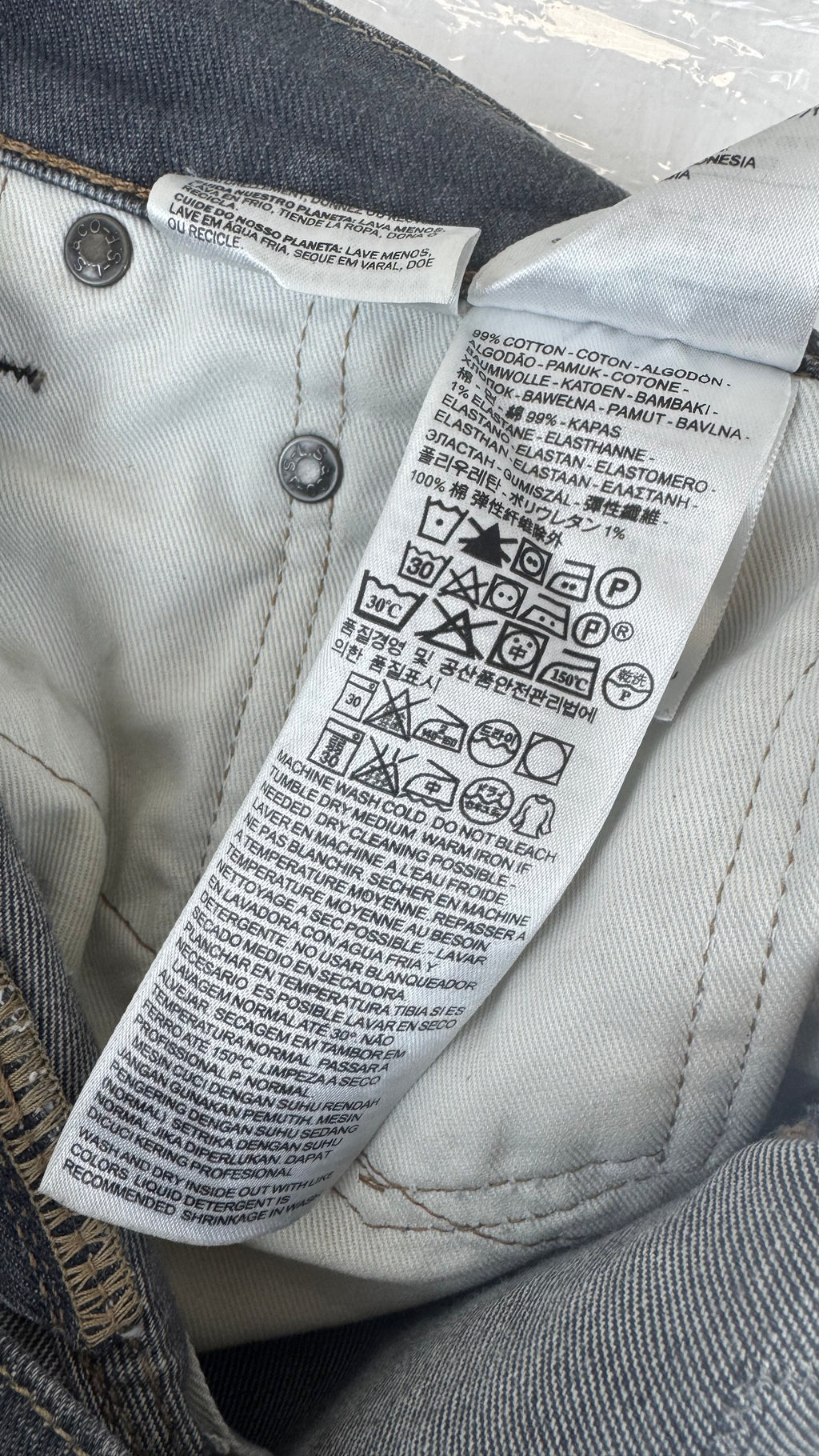 Levi’s Custom Baggy Jeans – Marilyn Monroe Edition
