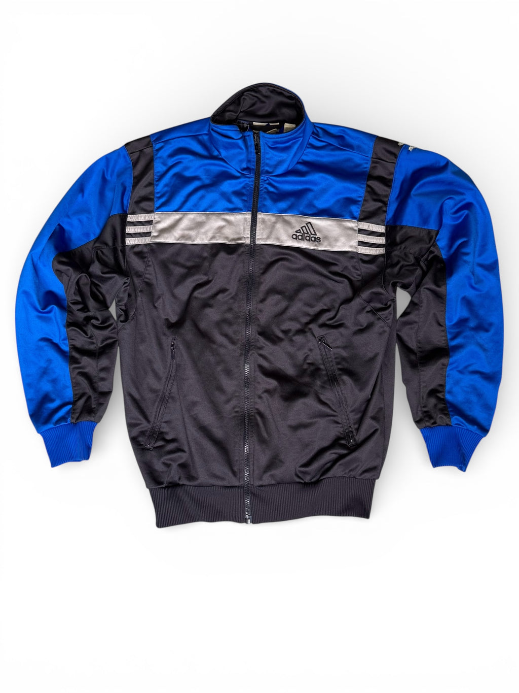 Adidas x Lara Kość – Custom Track Jacket z Cekinowymi Skrzydłami