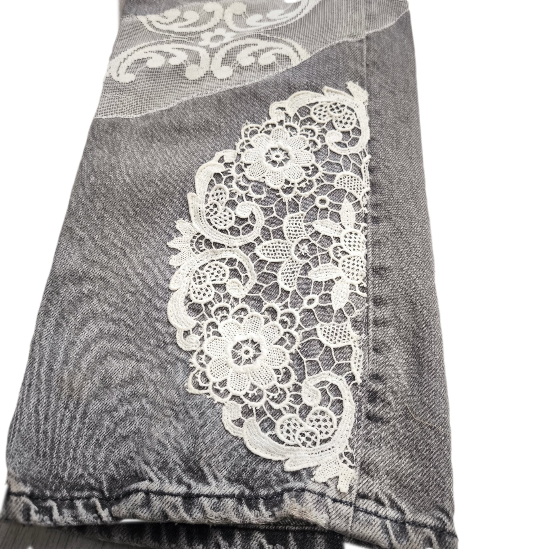 Jeansy damskie handmade upcykling romantic lace